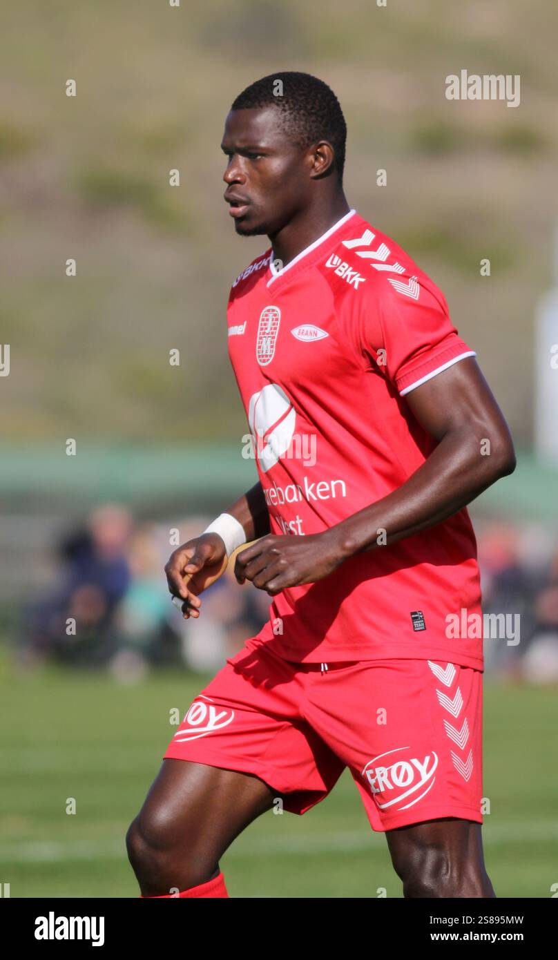 Fenerbahçe look to break Europa League away jinx against Brann | Daily Sabah, image size:808x1390