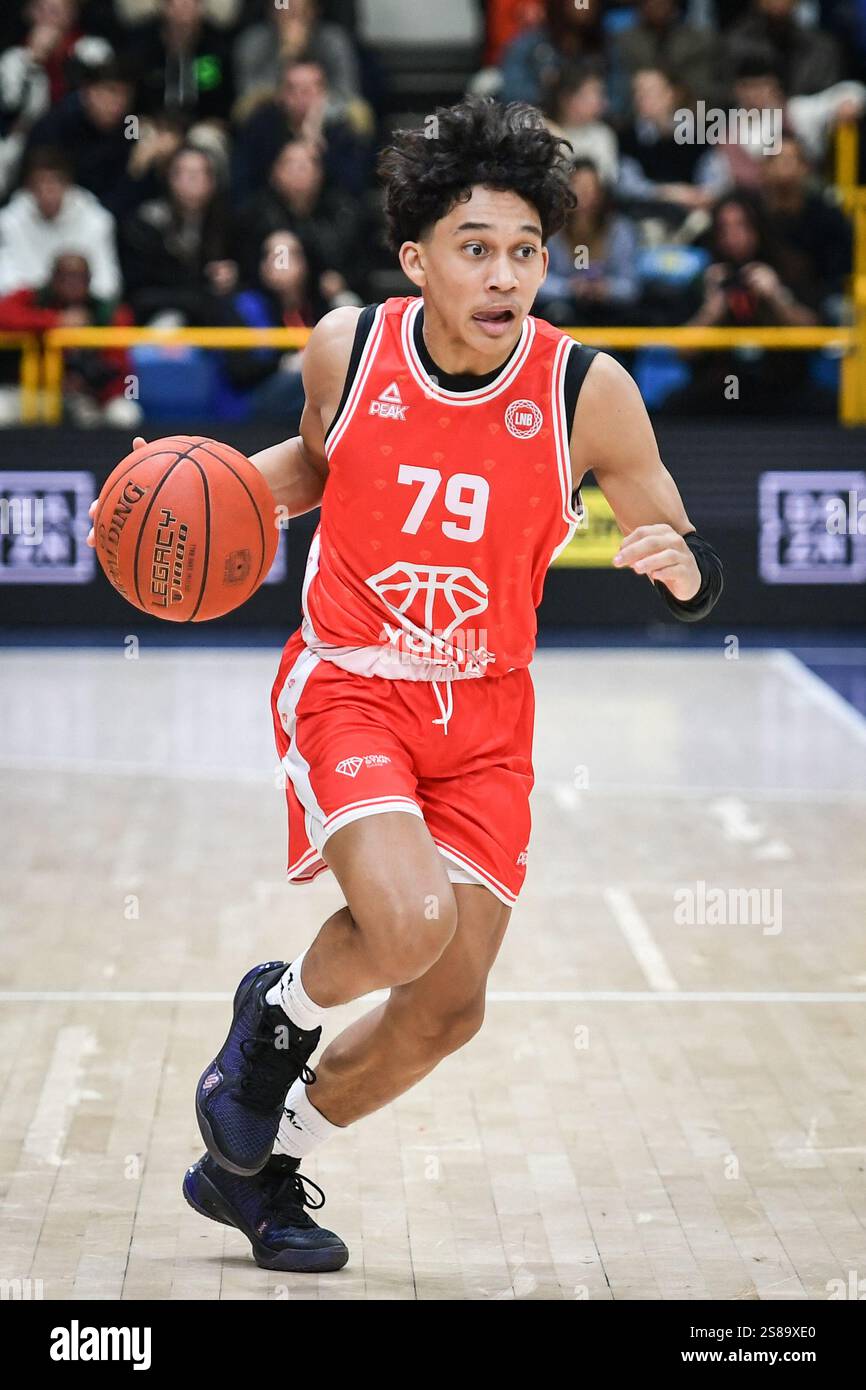 Aaron Towo-Nansi admits he was less than truthful about his height Aaron Towo-Nansi admits he was less than truthful about his height