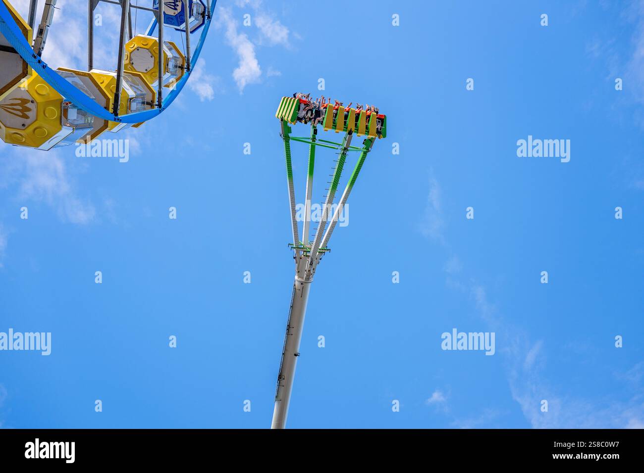 Sideshow Ride Ally Bundaberg agricultural show, adrenaline thrillseeker rides in sideshow ...