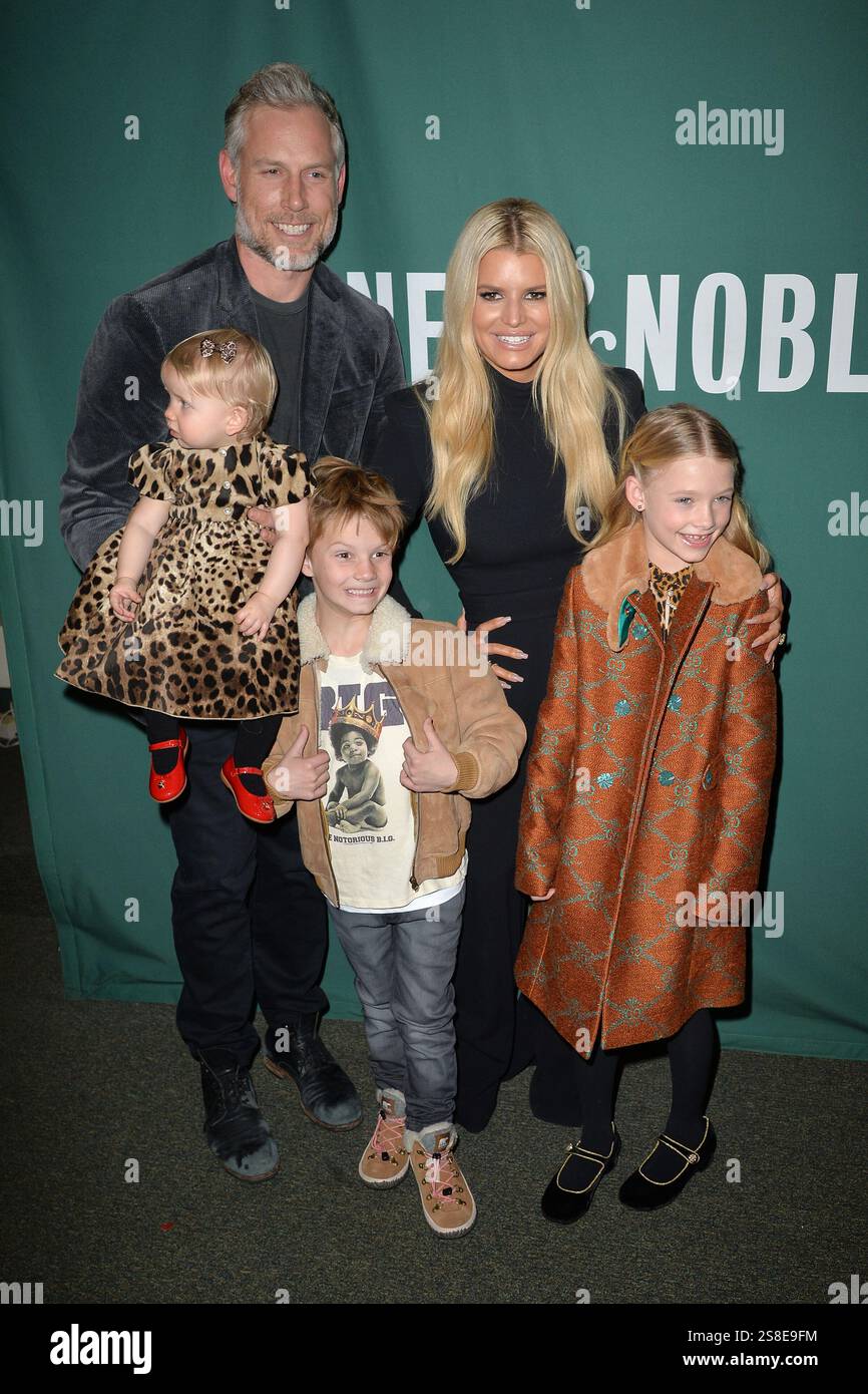 Eric Johnson, Birdie Johnson, Ace Knute Johnson, Jessica Simpson and
