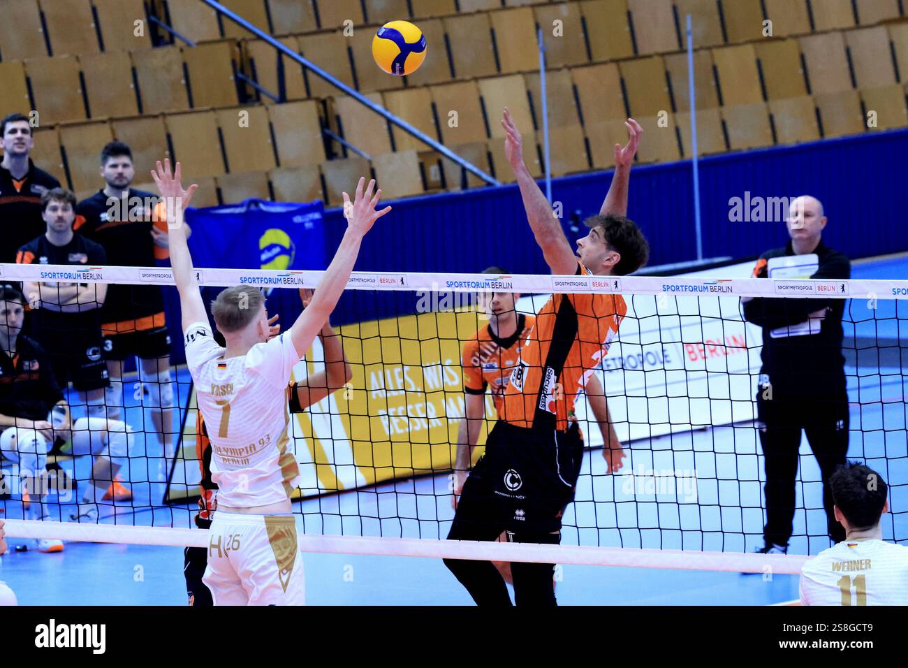 22.01.2025, Sportforum, Berlin, DEU, DVV, 1.VBL, BR Volleys vs. VC ...