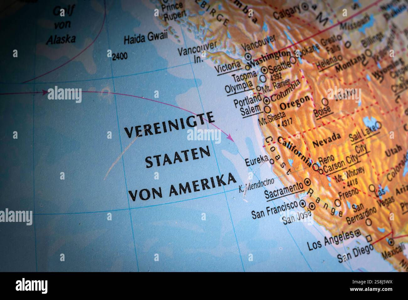 23.01.2025, USA hier auf der Landkarte eines Globus. Vereinigte Staaten