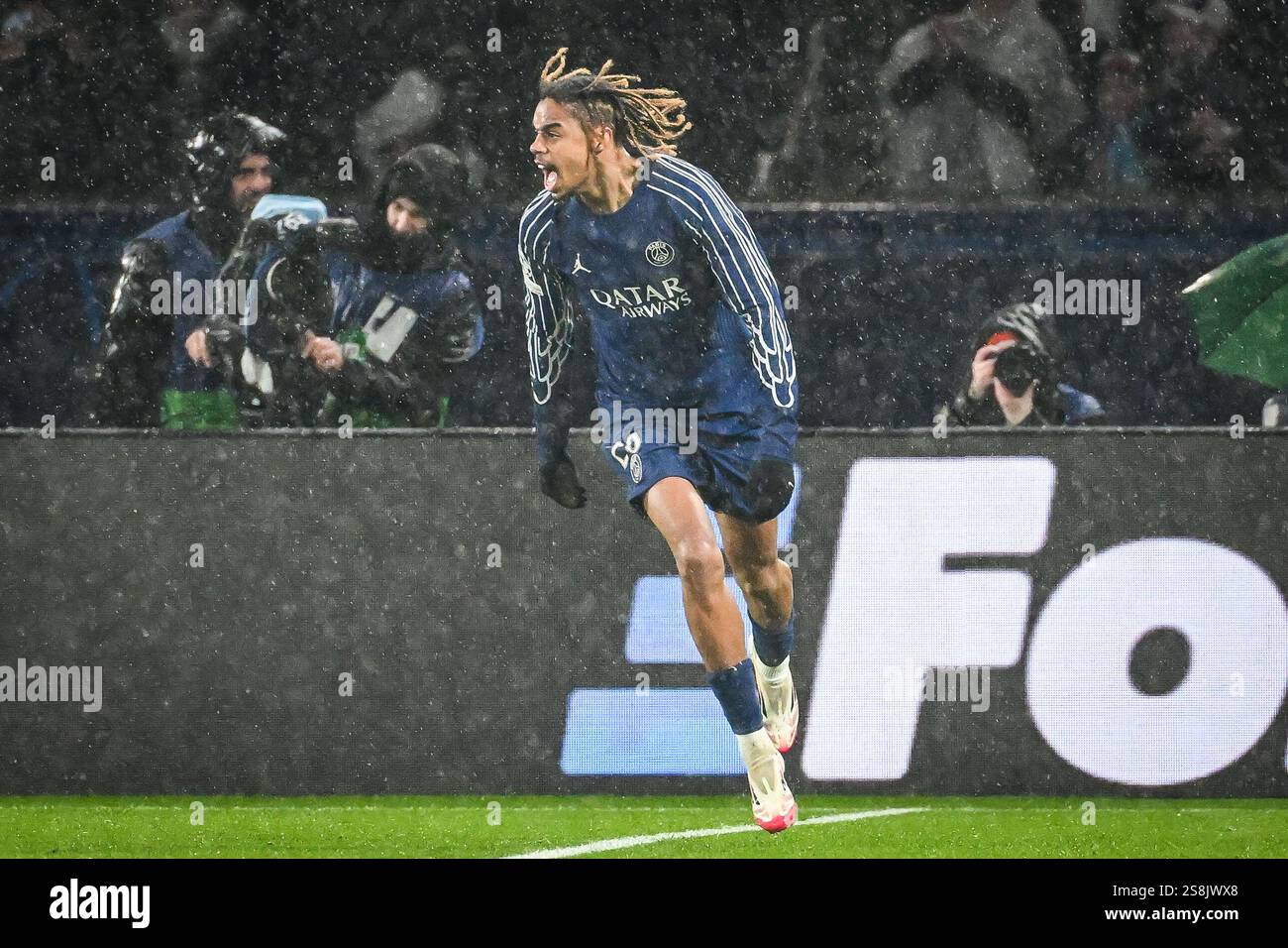 Bradley BARCOLA of PSG celebrates his goal during the UEFA Champions