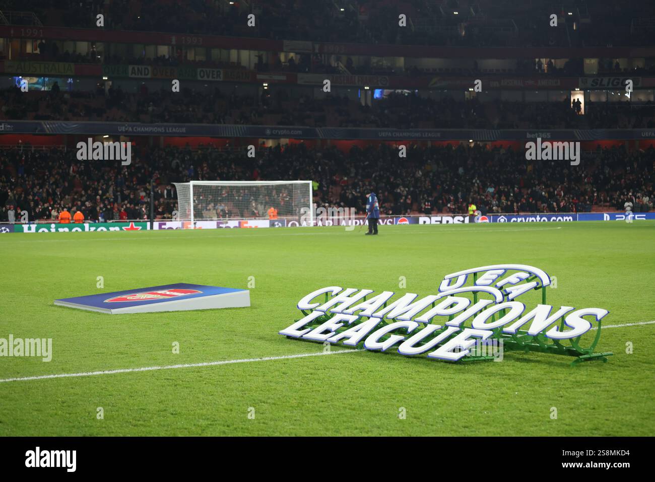 Prematch at the Arsenal v Dinamo Zagreb UEFA Champions League match
