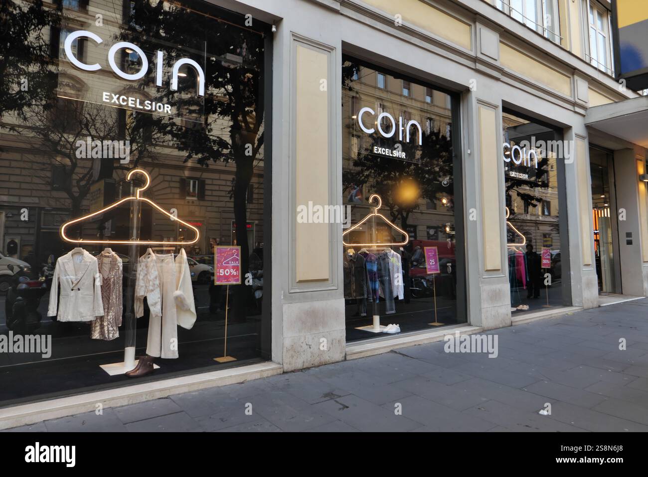 COIN FASHION STORE ENTRANCE Stock Photo - Alamy