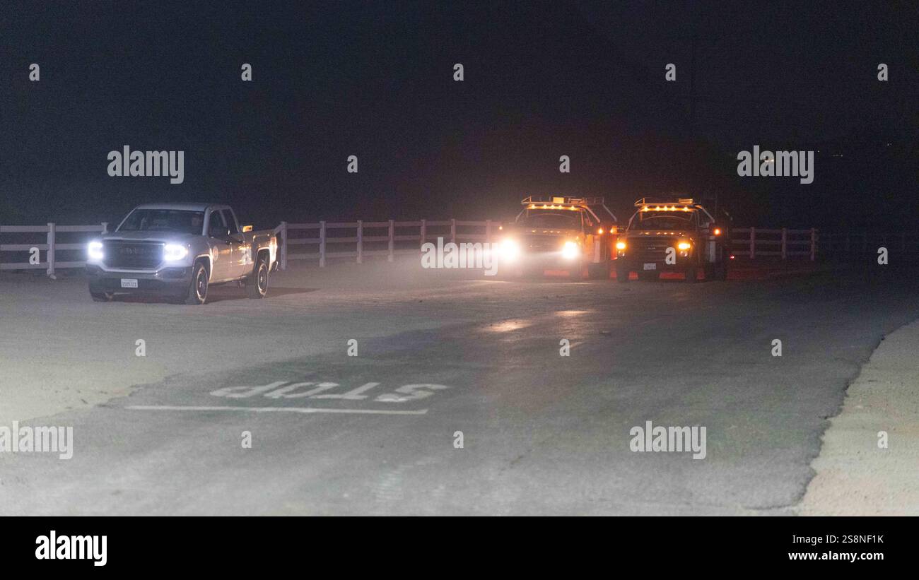 Castaic, California, USA. 22nd Jan, 2025. Hughes fire, in Castaic, forced evacuations at Los Angeles County Jail and came dangerously close to the facility. (Credit Image: © Amy Katz/ZUMA Press Wire) EDITORIAL USAGE ONLY! Not for Commercial USAGE! Stock Photo