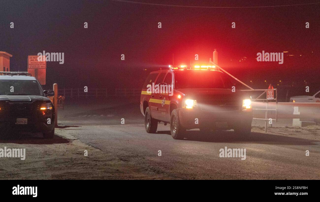 Castaic, California, USA. 22nd Jan, 2025. Hughes fire, in Castaic, forced evacuations at Los Angeles County Jail and came dangerously close to the facility. (Credit Image: © Amy Katz/ZUMA Press Wire) EDITORIAL USAGE ONLY! Not for Commercial USAGE! Stock Photo