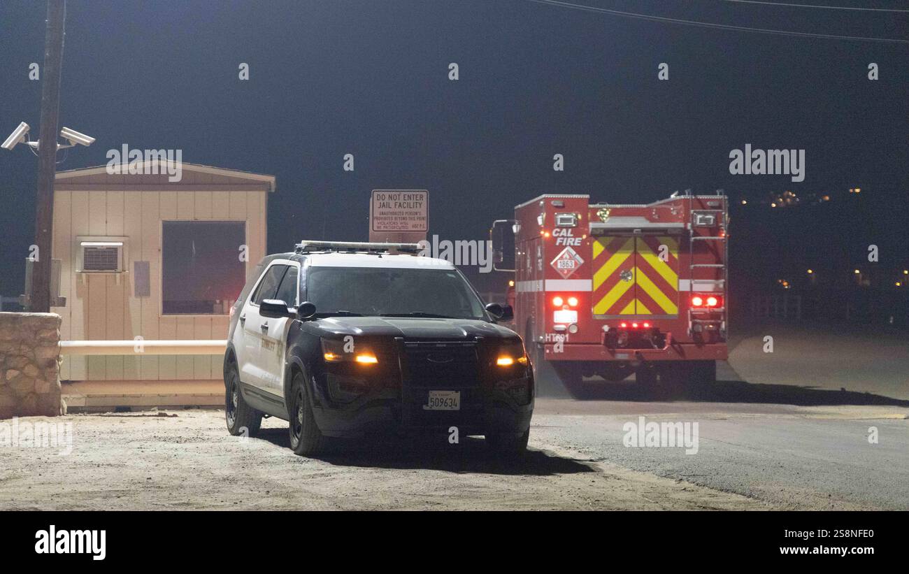 Castaic, California, USA. 22nd Jan, 2025. Hughes fire, in Castaic, forced evacuations at Los Angeles County Jail and came dangerously close to the facility. (Credit Image: © Amy Katz/ZUMA Press Wire) EDITORIAL USAGE ONLY! Not for Commercial USAGE! Stock Photo