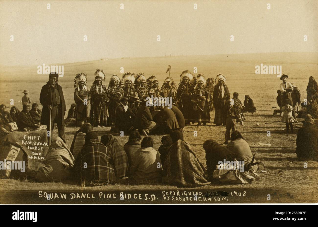 Sioux headdress hi-res stock photography and images - Alamy