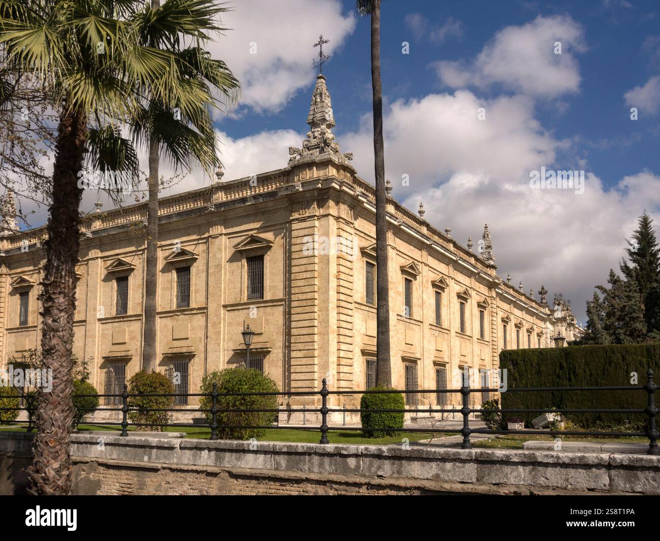 Real fabrica de tabacos de sevilla hi-res stock photography and images