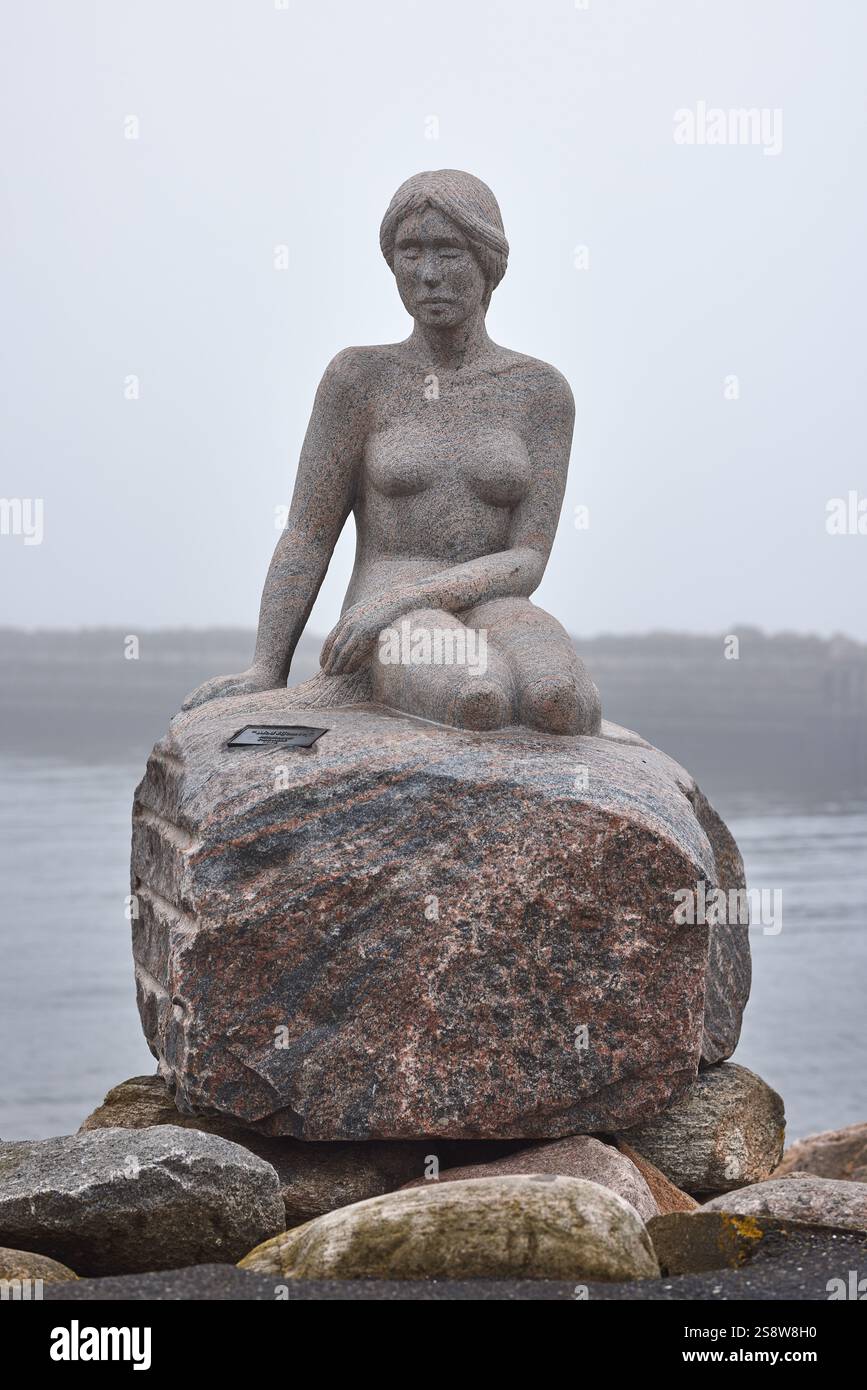 “Mod hjemve”, granite sculpture representing a mermaid, commemorating ...