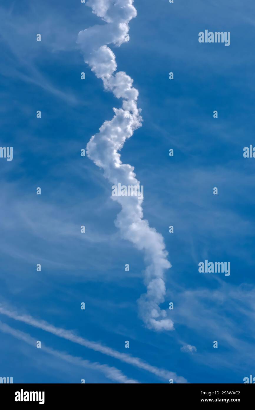 Contrail from rocket launch, Space Coast, Florida Stock Photo - Alamy