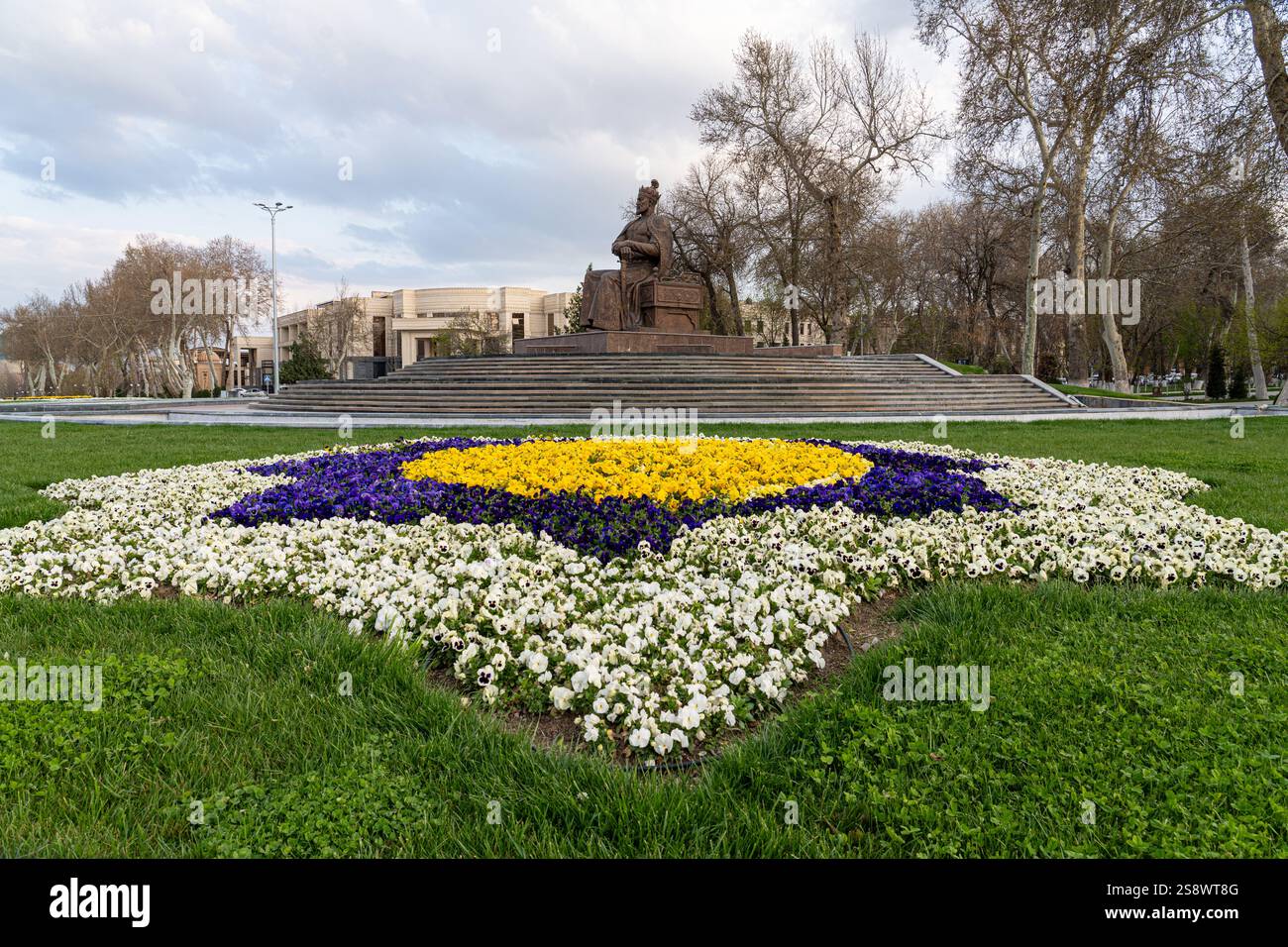 Amir Temur Monument in Samarkand, Uzbekistan, Central Asia - Bronze ...