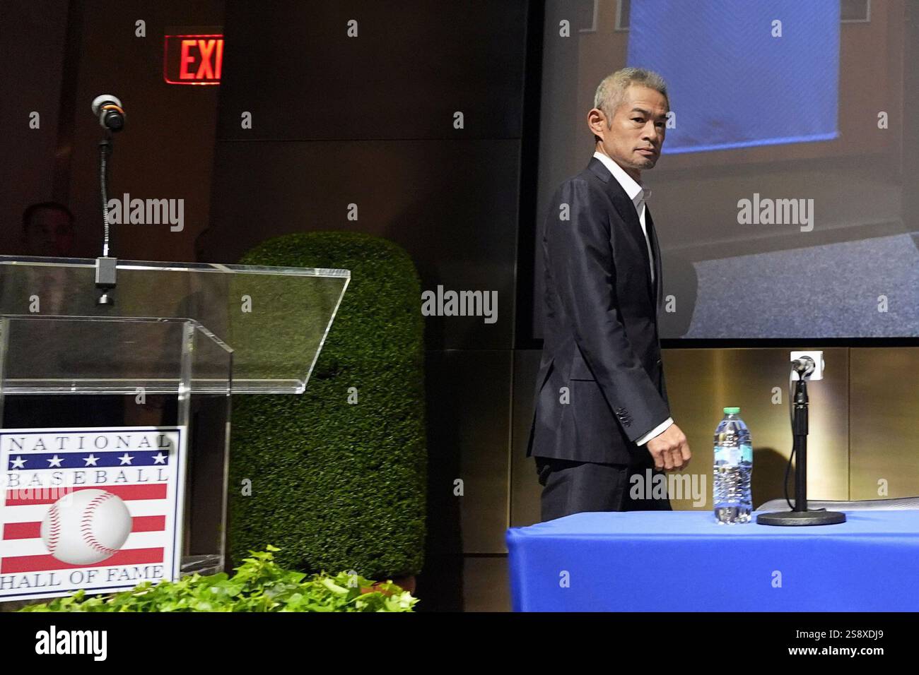 Former Seattle Mariners outfielder Ichiro Suzuki, the first Asian ...