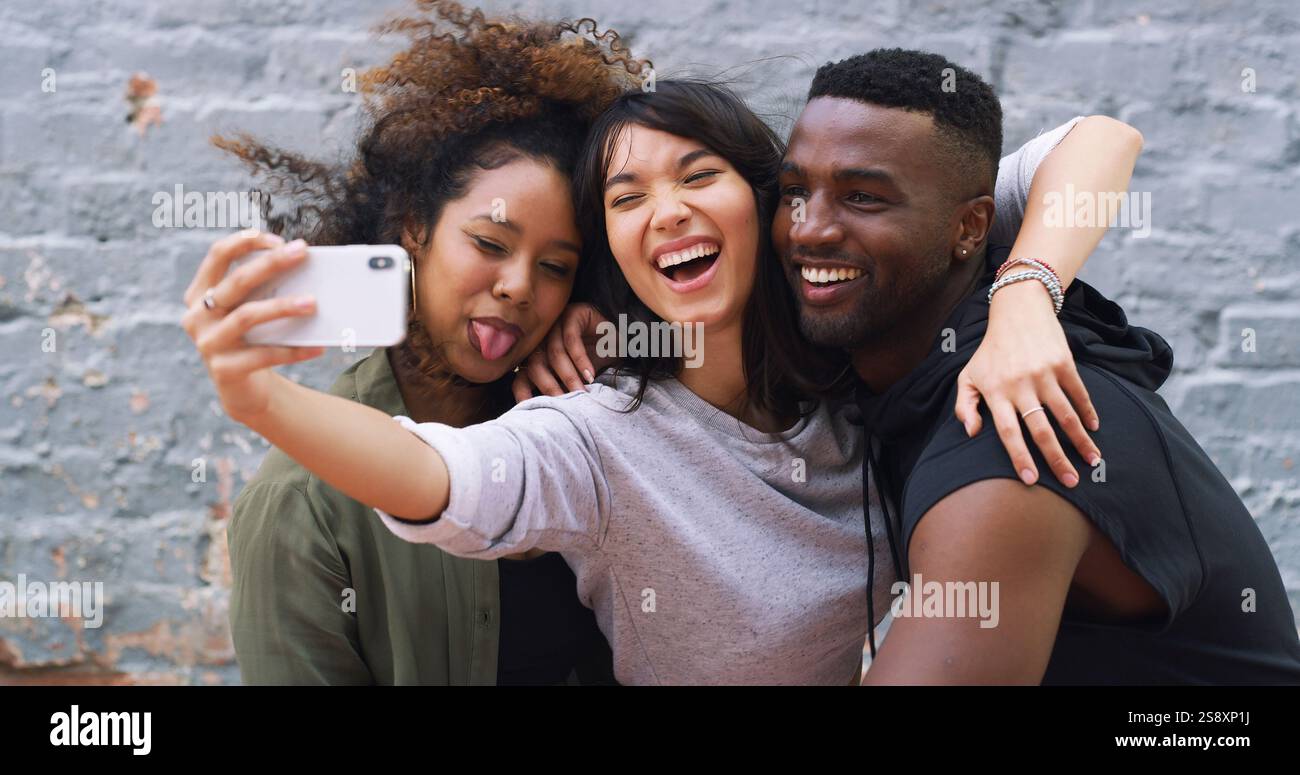 Funny goofy people hi-res stock photography and images - Alamy