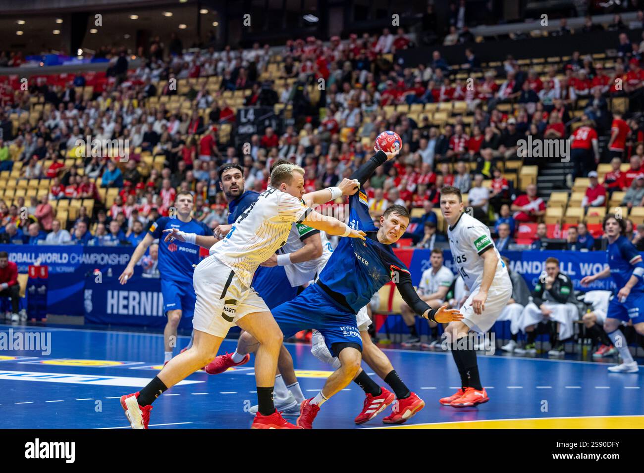 Herning, Denmark. 23rd, January 2025. Simone Mengon (15) of Italy and