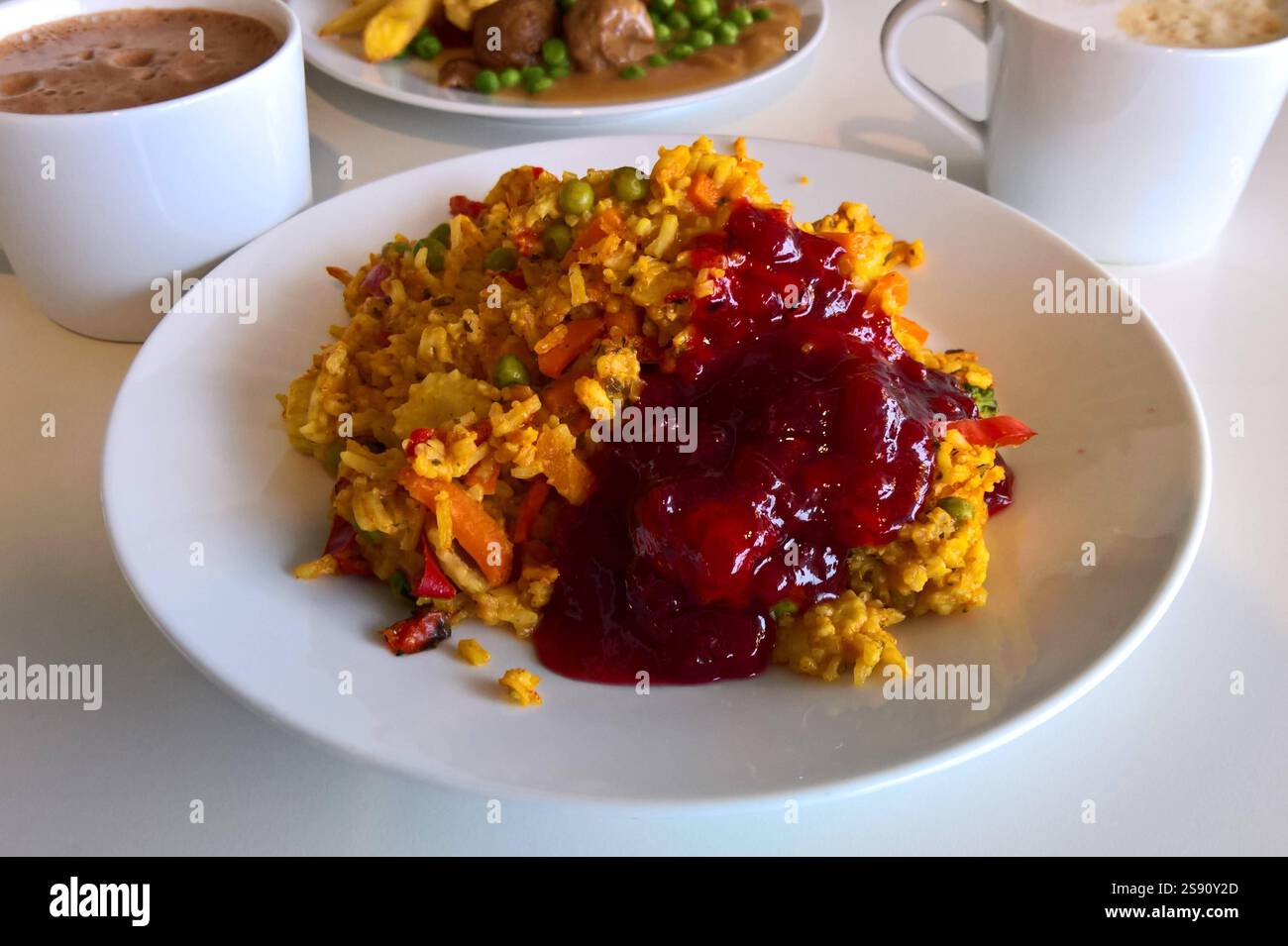 Ikea Restaurant, Rispanna - Reismix mit Gemüse und Preiselbeeren 