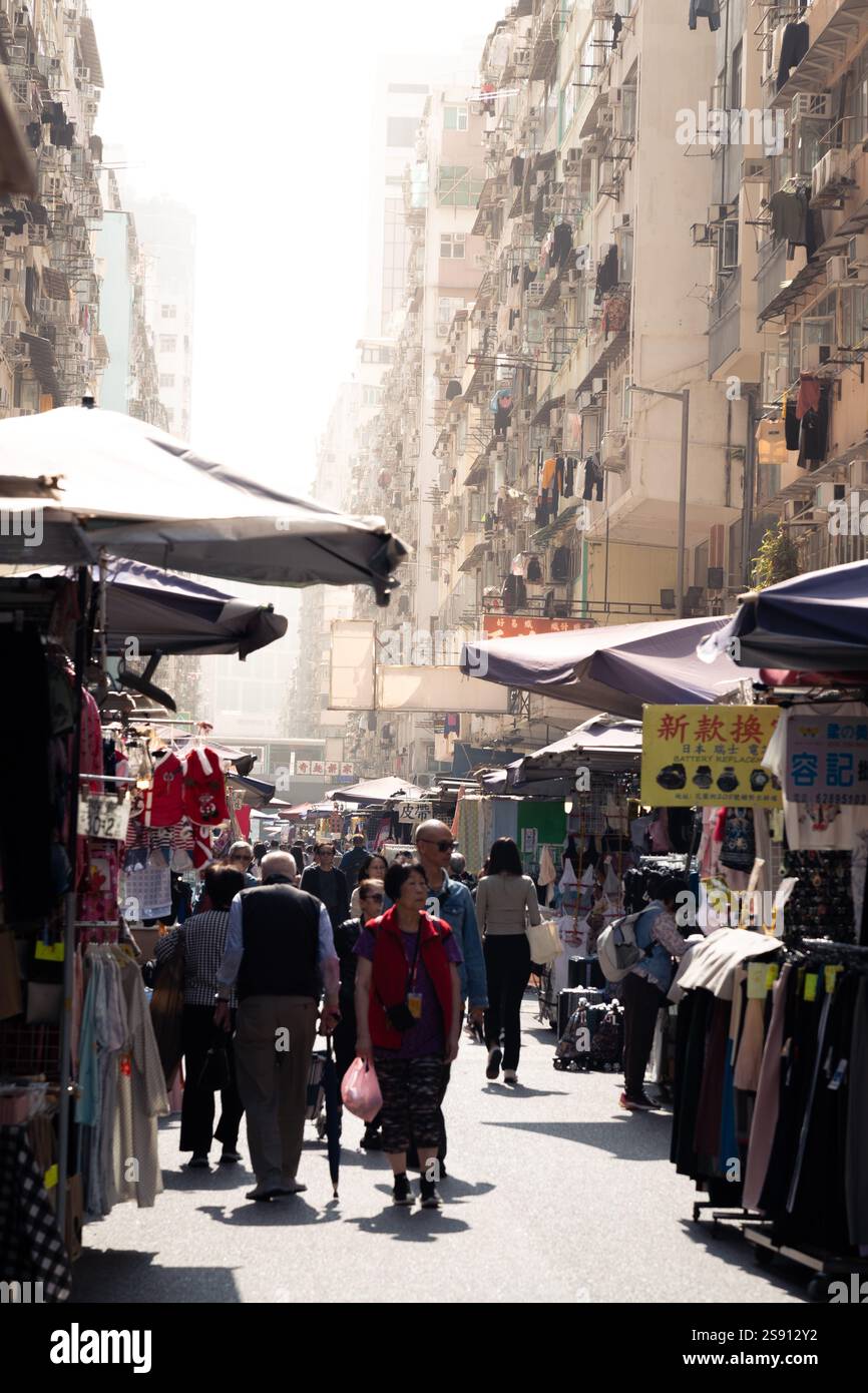 Hong kong street market hi-res stock photography and images - Alamy
