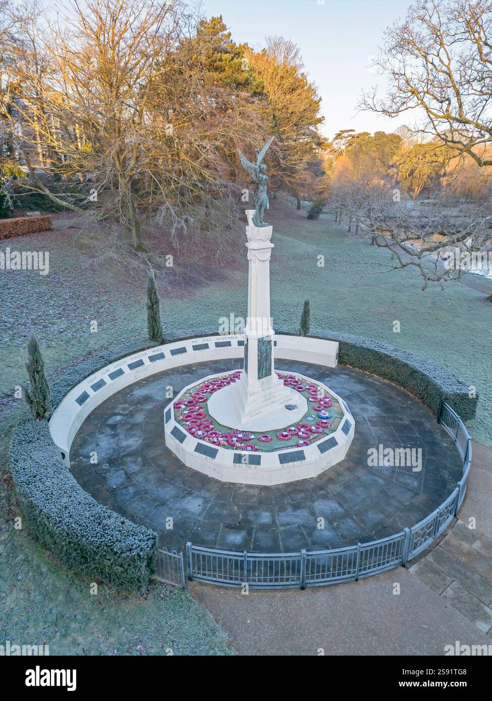 Alexandra park in hastings is a 109 acre mixed use public open space. It has lakes and reservoirs, sports facilities and a play area Stock Photo