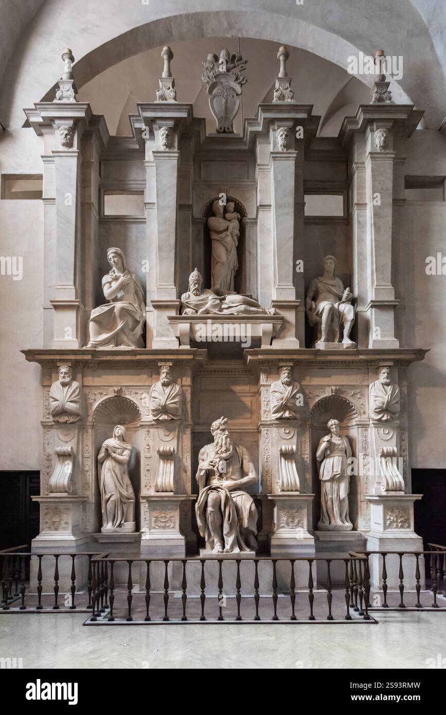 Monument to Onésimo Redondo - Wikipedia