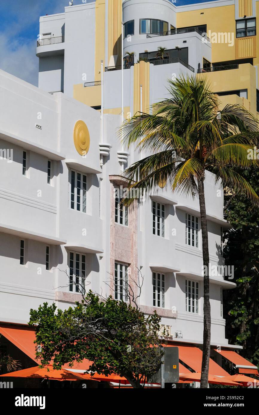 The Art Deco Historic District Along Ocean Drive In Miami Beach Stock the-art-deco-historic-district-along-ocean-drive-in-miami-beach-stock