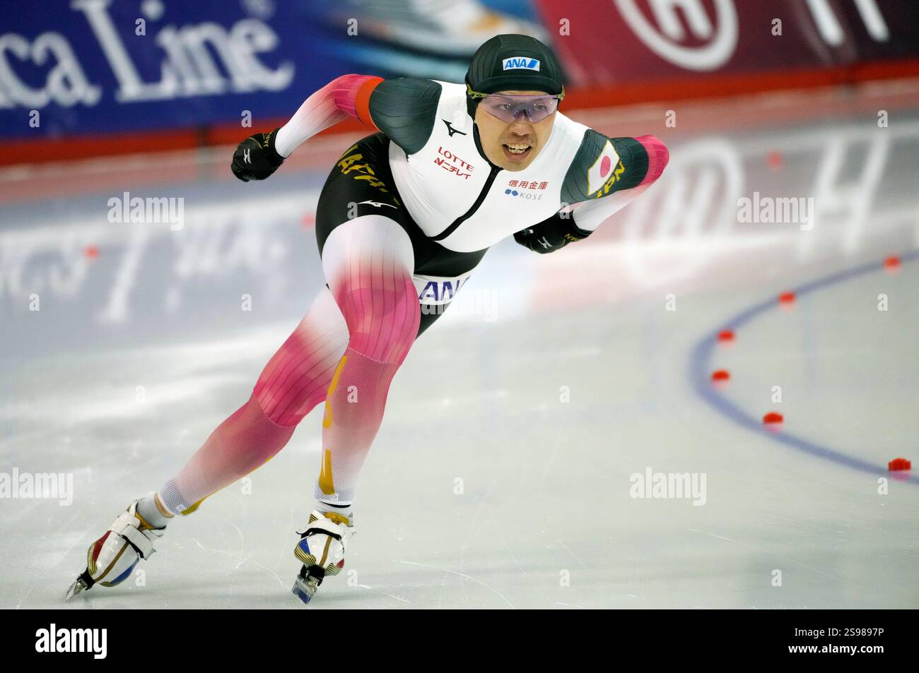 Japan's Seitaro Ichinohe races in the men's 1500meter event at the ISU