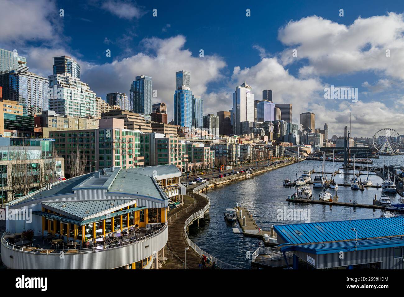 Waterfront and downtown's skyline, Seattle, Washington, USA Stock Photo
