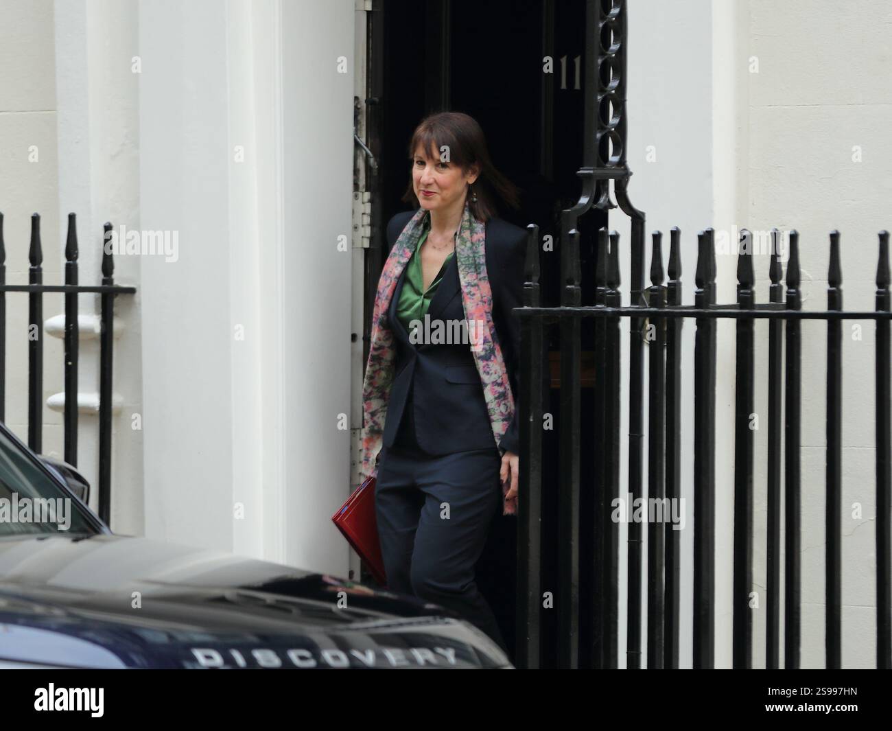 Rachel reeves 2025 downing street hi-res stock photography and images ...