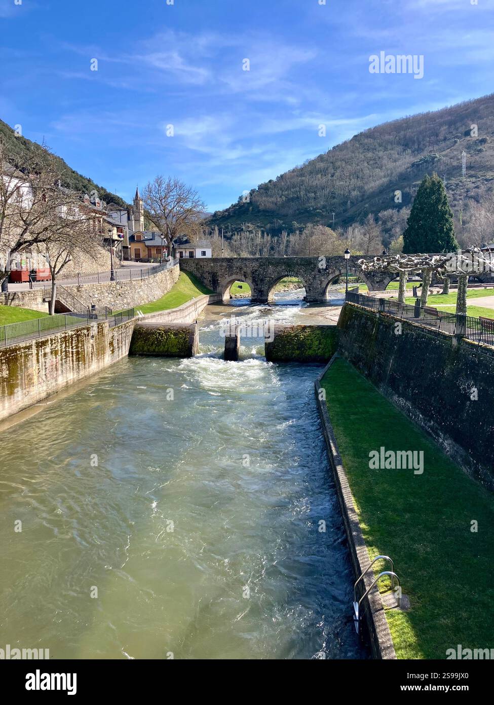 Río Meruelo, Molinaseca with the Puente de los Peregrinos (Pilgrim's Bridge) in the Background - Smartphone Captured Stock Image
