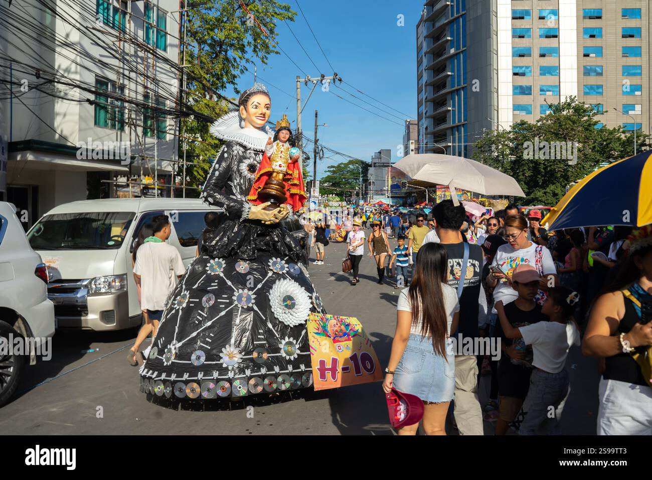 2025 towering higantes. giant papier-mâché figures at Sinulog festival ...
