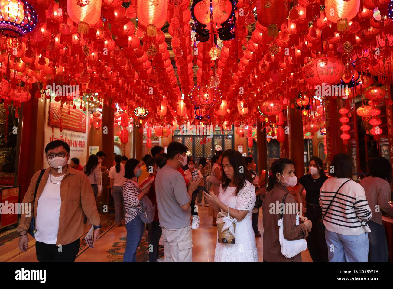 auspicious things to do on chinese new year