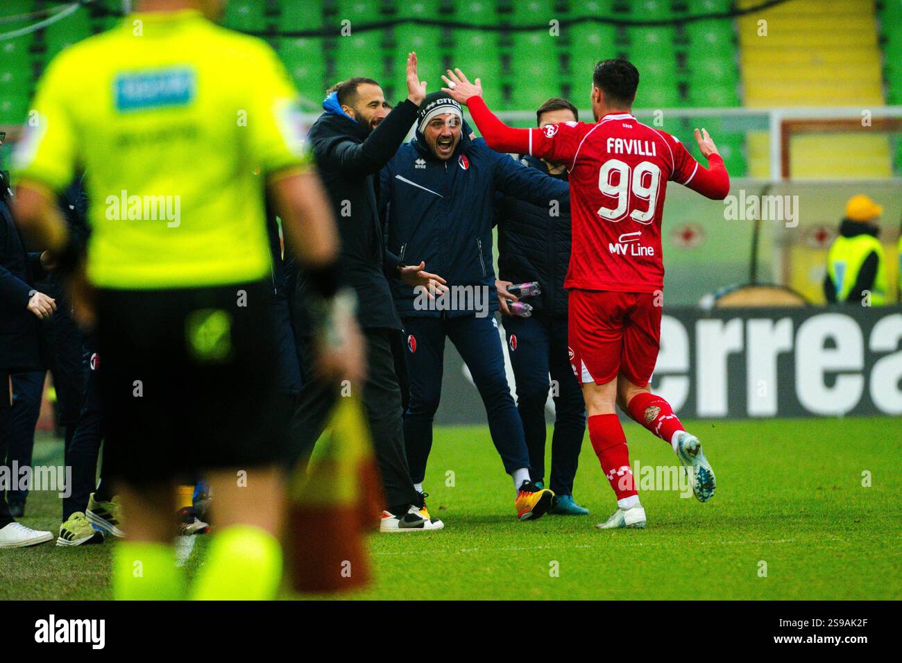 Andrea Favilli of SSC Bari celebrate score 0-1 du1 during Cesena FC vs ...