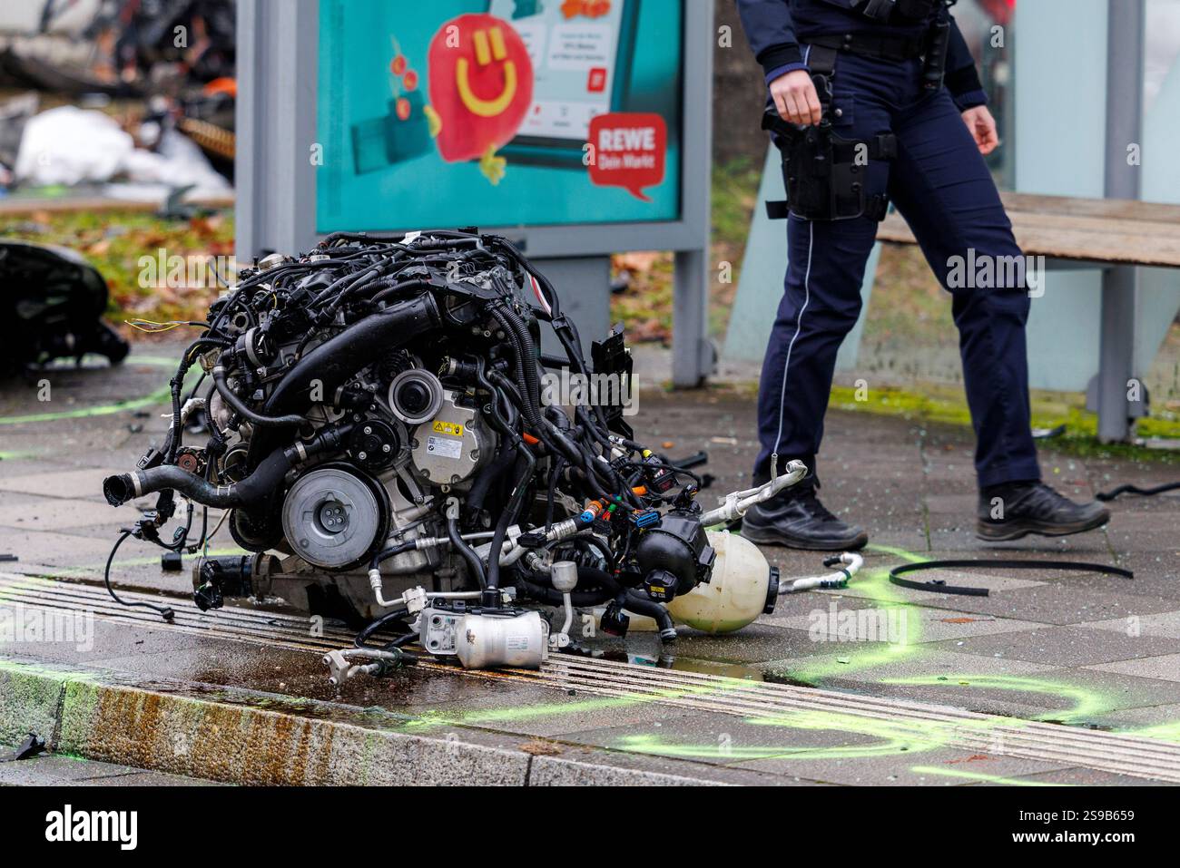 25 January 2025, Duesseldorf: The ripped-out engine block of the BMW ...