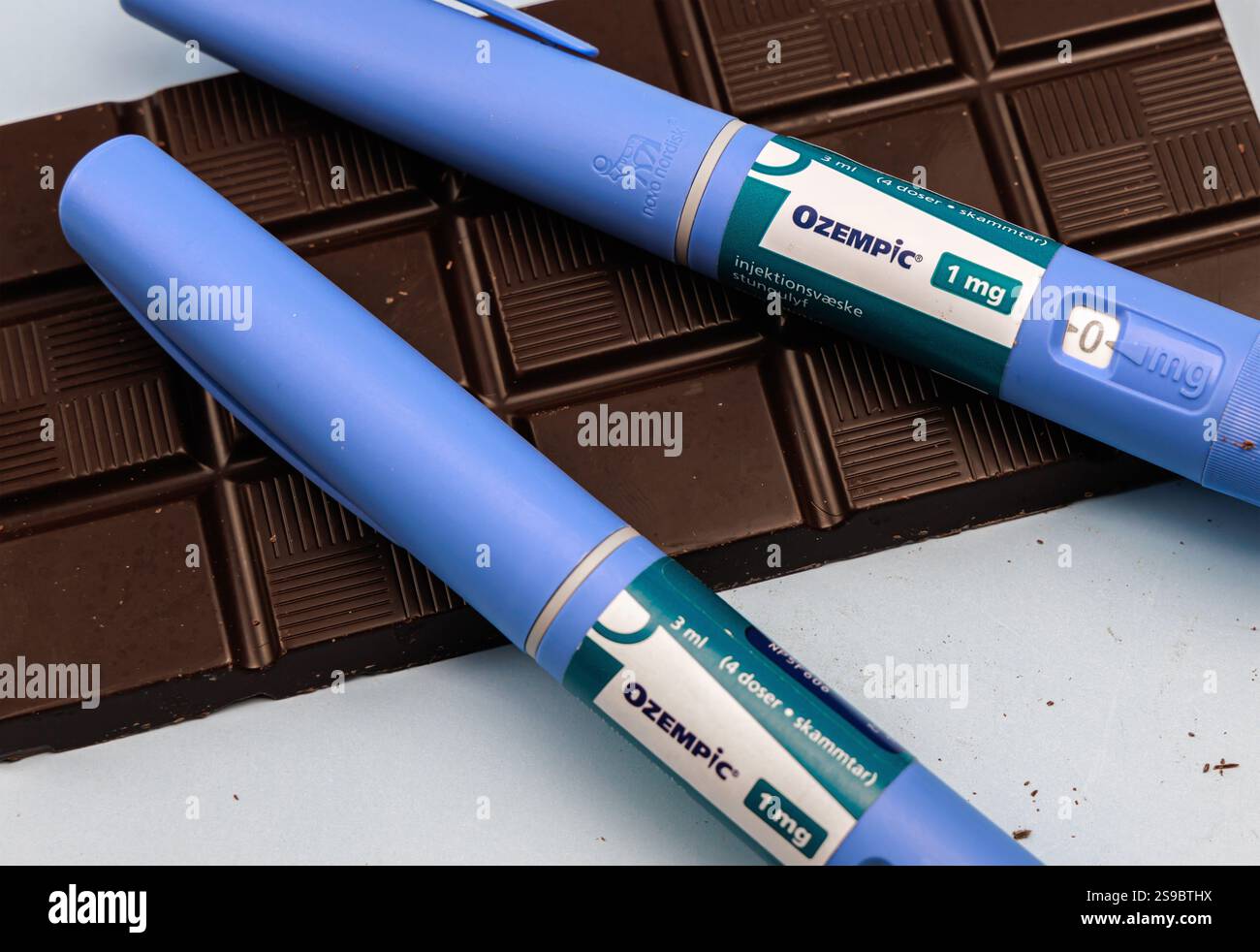Insulin injection pen and dark chocolate for diabetics and weight loss ...