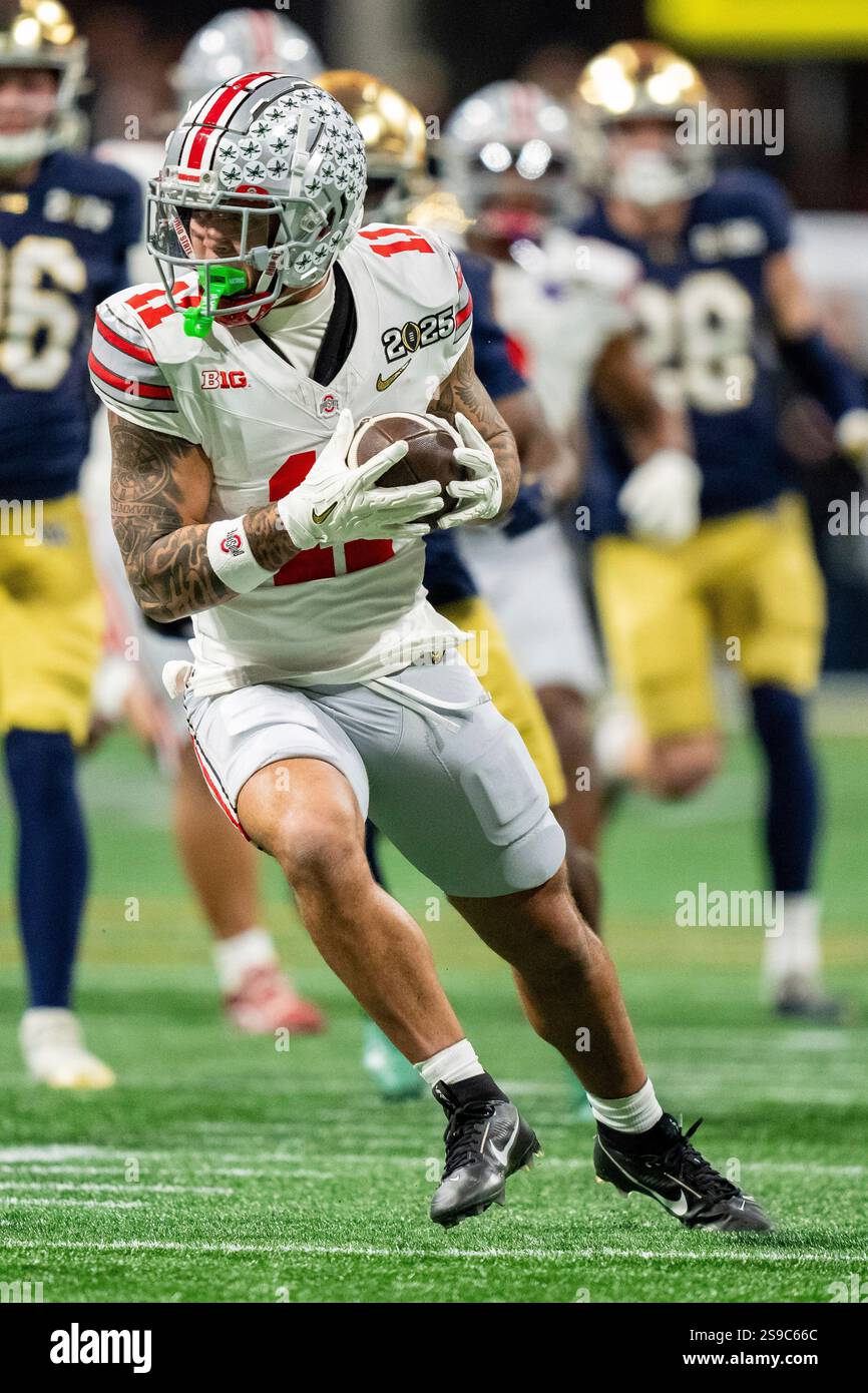 Ohio State wide receiver Brandon Inniss (11) plays against Notre Dame