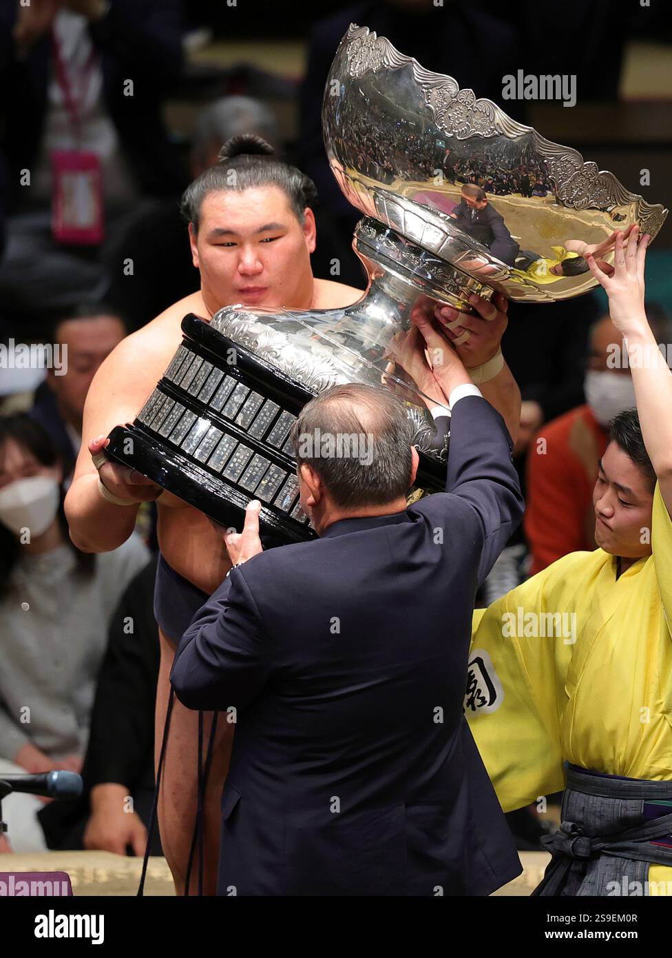 Hoshoryu, Mongolian Ozeki rank sumo wrestler, receives victory cup