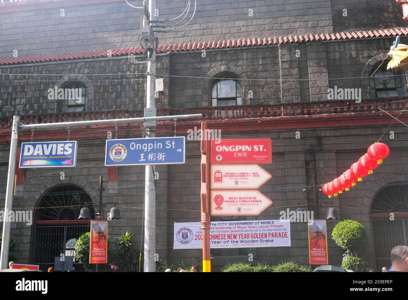 Manila, Philippines - January 25, 2025 : Ongpin street in the famous Binondo Chinatown days before the Chinese New Year. Stock Photo