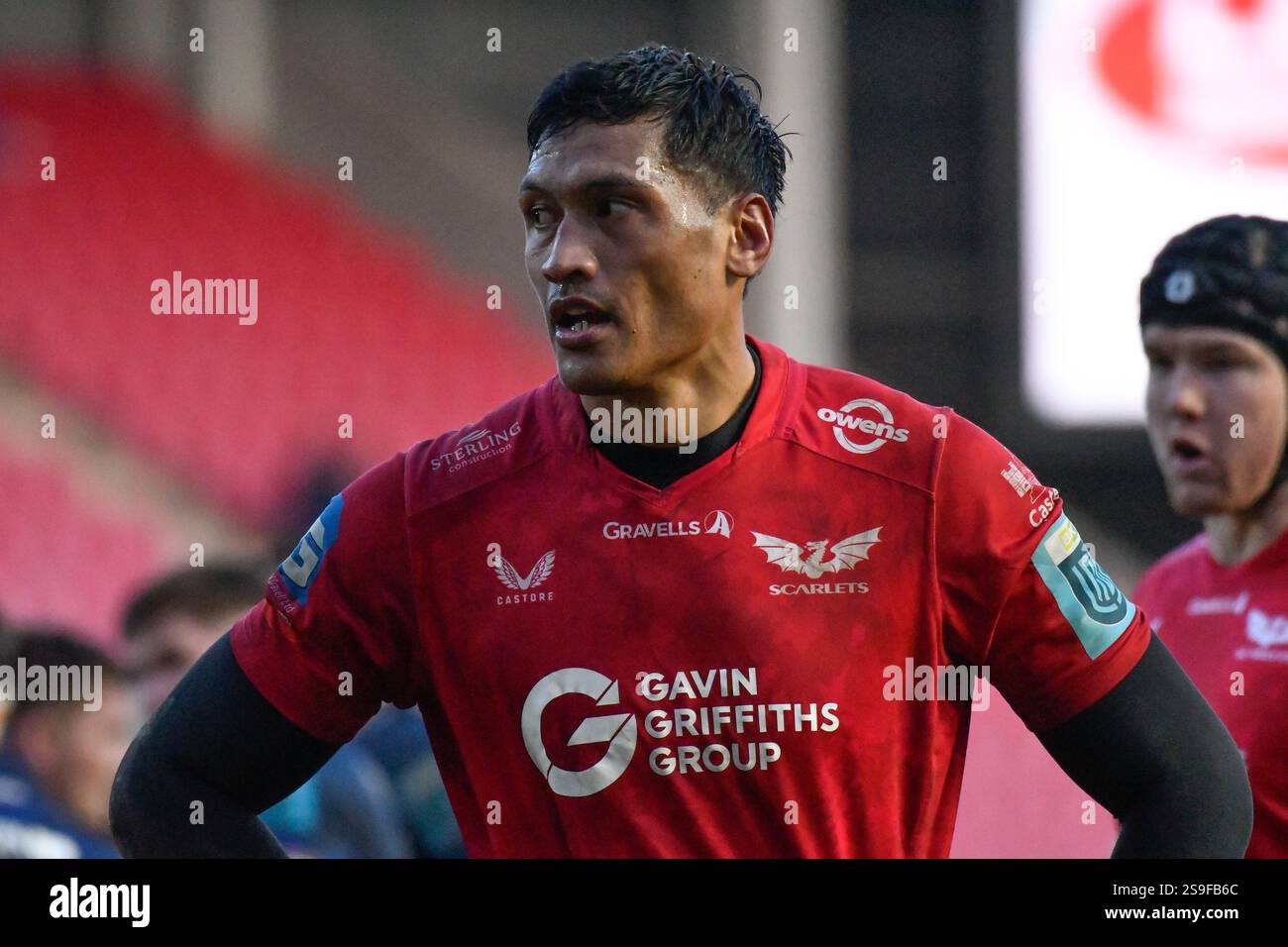 Sam Lousi Rugby Sam lousi scarlets hi-res stock photography and images - Alamy