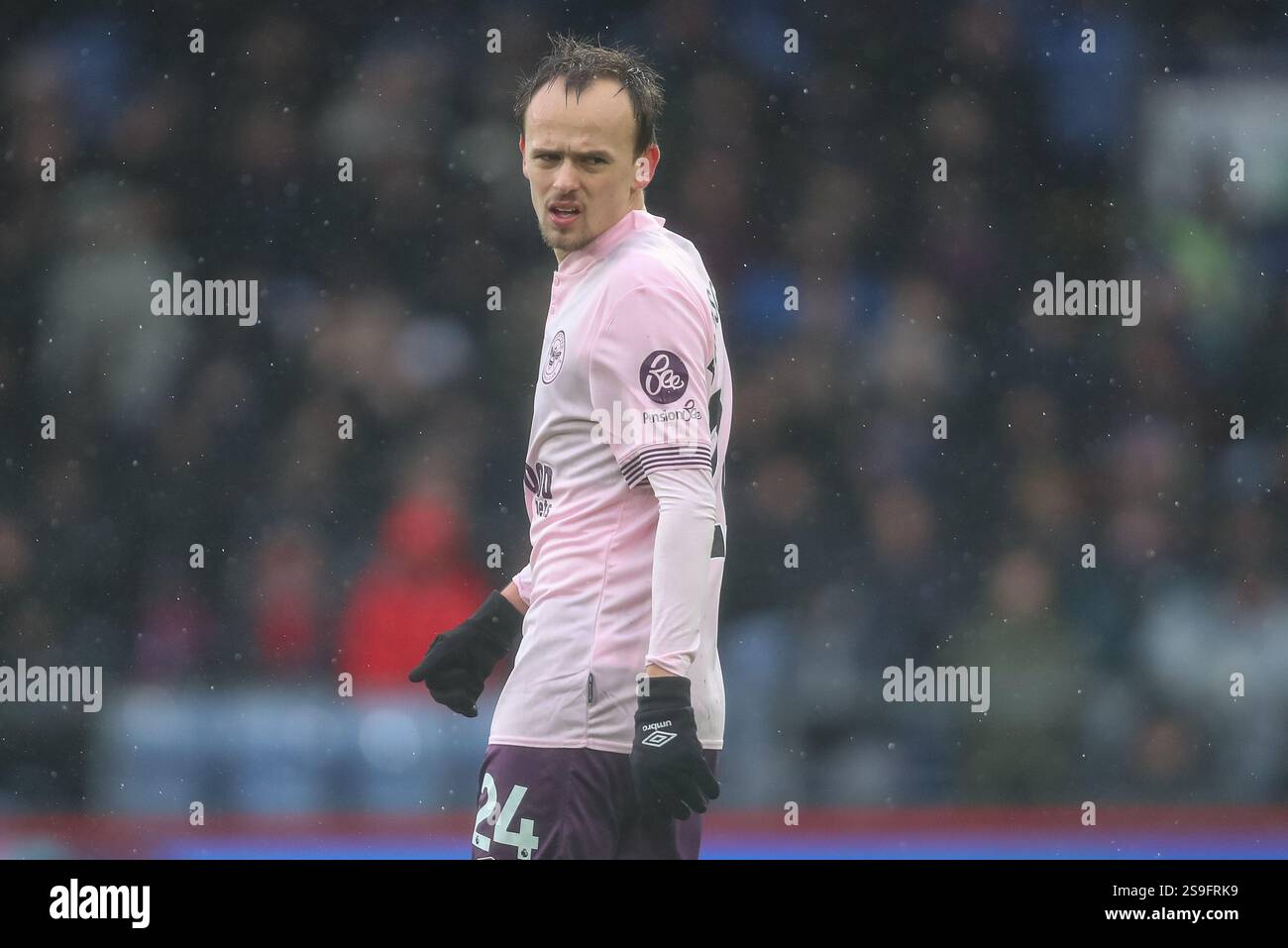 Mikkel Damsgaard of Brentford during the Premier League match Crystal Palace vs Brentford at Selhurst Park, London, United Kingdom, 26th January 2025  (Photo by Izzy Poles/News Images) Stock Photo