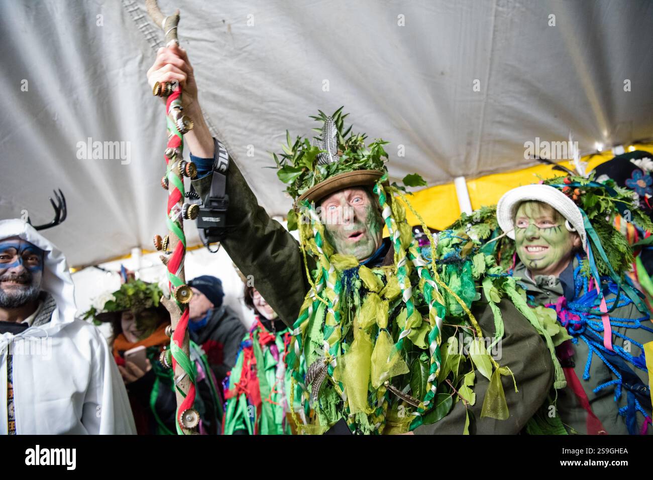 Queen apple hi-res stock photography and images - Alamy