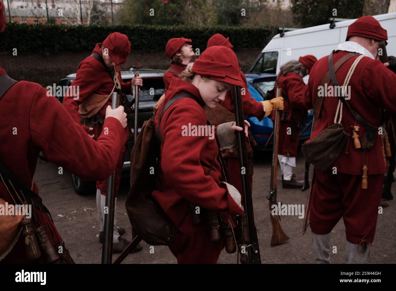 The Mall, London, UK. 26th January, 2025 A group of period accurately dressed reenactors gather on The Mall in Central London before a procession and reenactment of the events surrounding the execution of Charles I.   ©Amstel Adams/Alamy Live News Stock Photo
