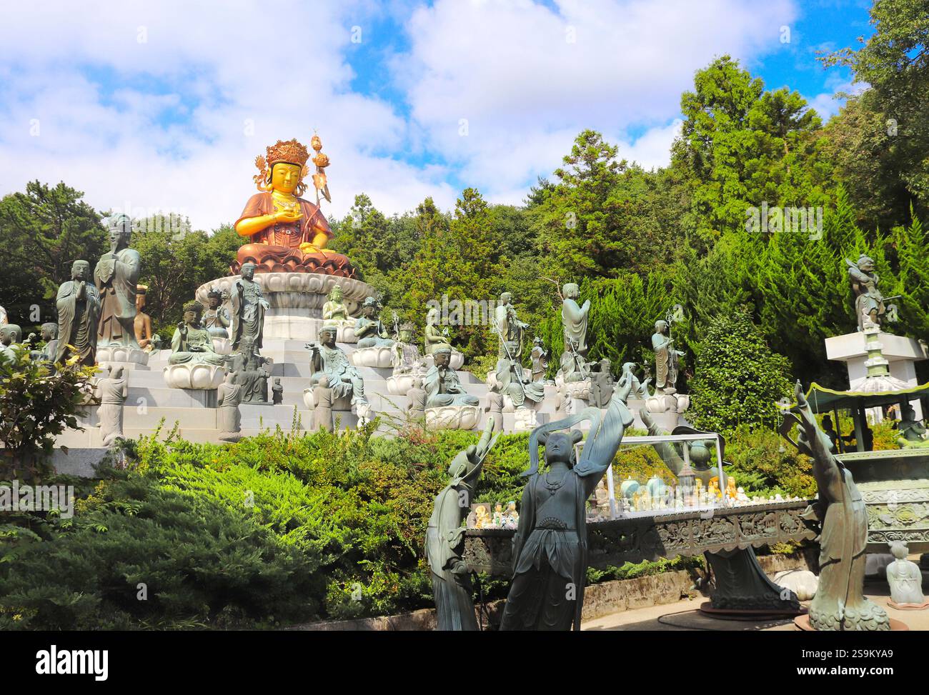Golden Buddha statue at Beomeosa Temple complex, Busan, South Korea. Buddha and Bodhisattva figures in Beomeosa Temple, Busan, Republic of Korea Stock Photo
