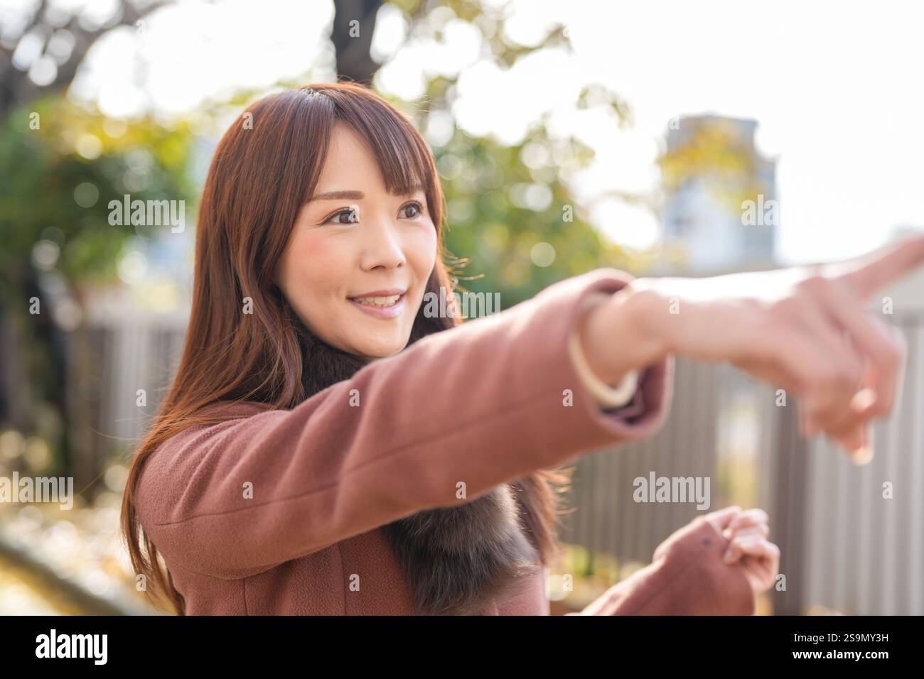 Portrait pretty asian woman hiker hi-res stock photography and images ...