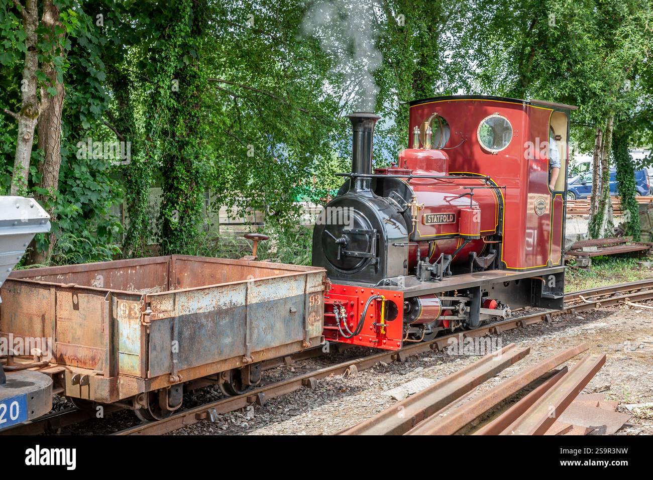 hunslet-0-4-0st-no-3903-statfold-during-the-hunslet-125-on-the