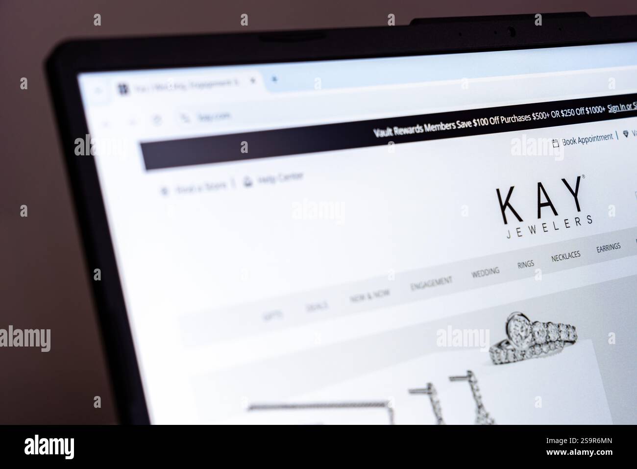 New york usa january 22 2025 kay jewelers website homepage