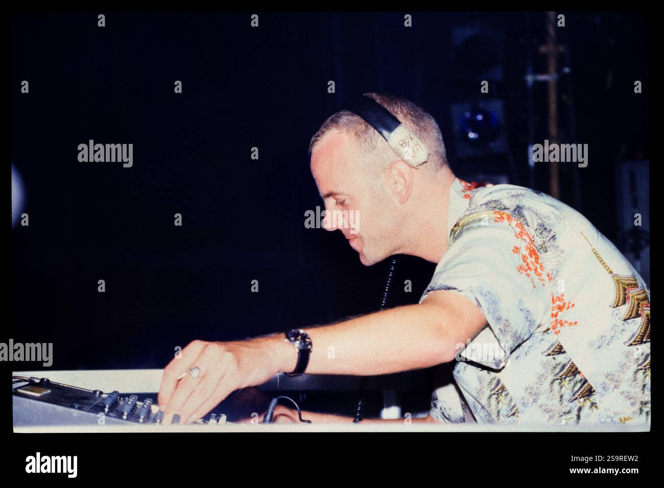 Fatboy slim 1999 hi-res stock photography and images - Alamy