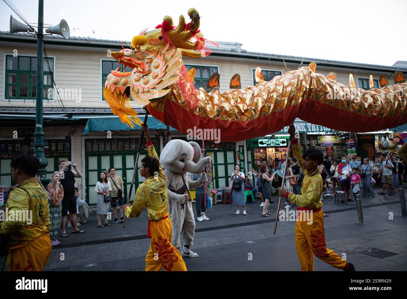 chinese new year bangkok dragon parade