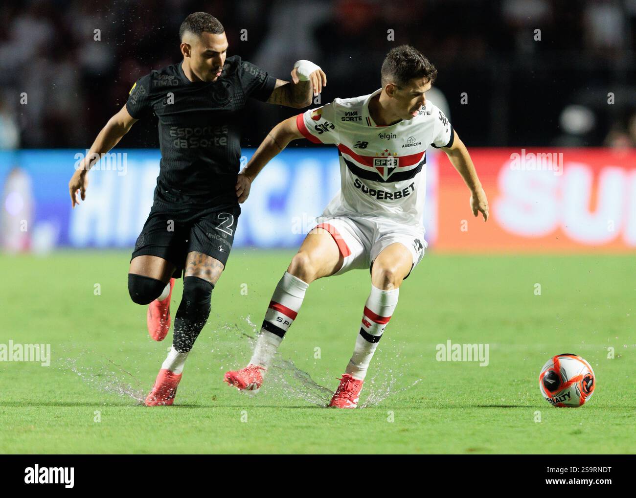 São Paulo, Brazil. 26th January, 2025. Soccer Football - 2025 Paulista Championship – São Paulo vs Corinthians - Morumbi Stadium.   Corinthians’s Math Stock Photo