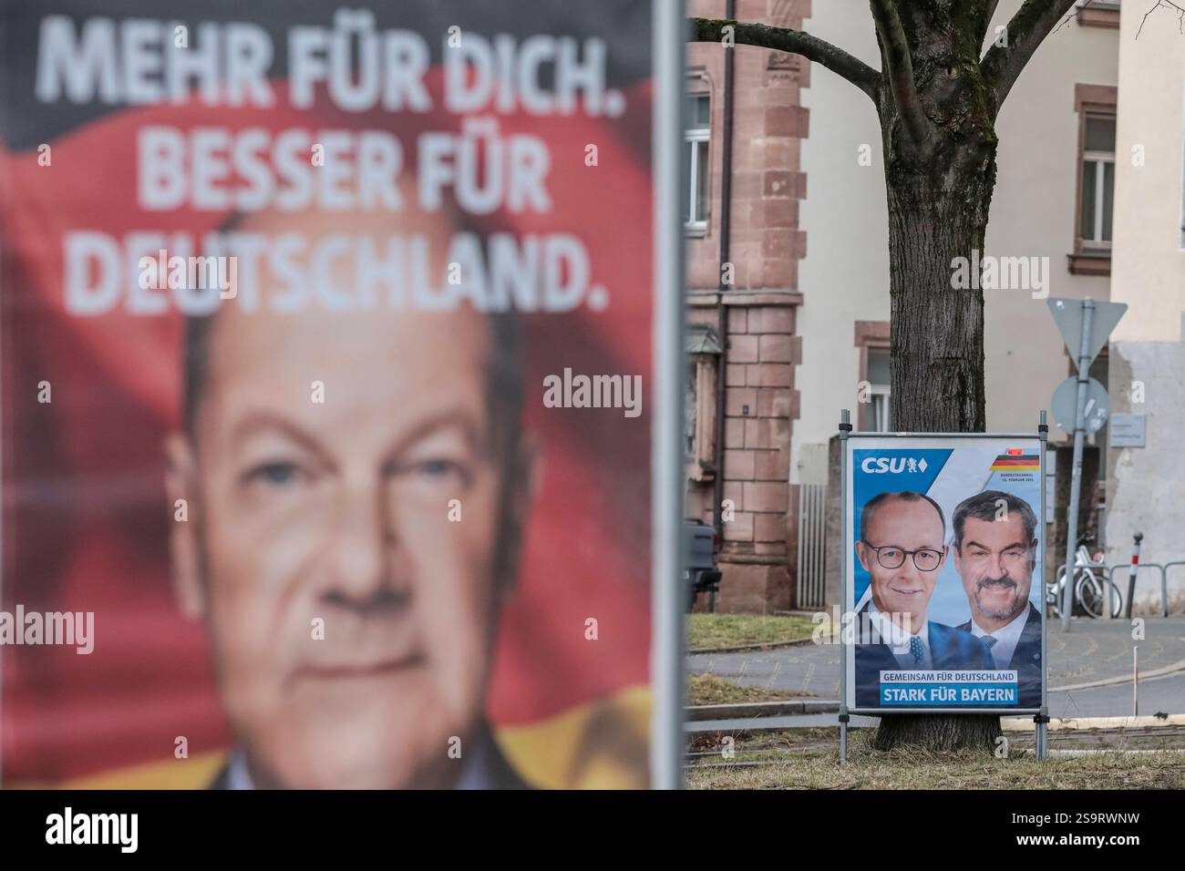 27.01.2025, Wahlplakate, Nürnberg: Wahlplakate zur Bundestagswahl 2025 ...