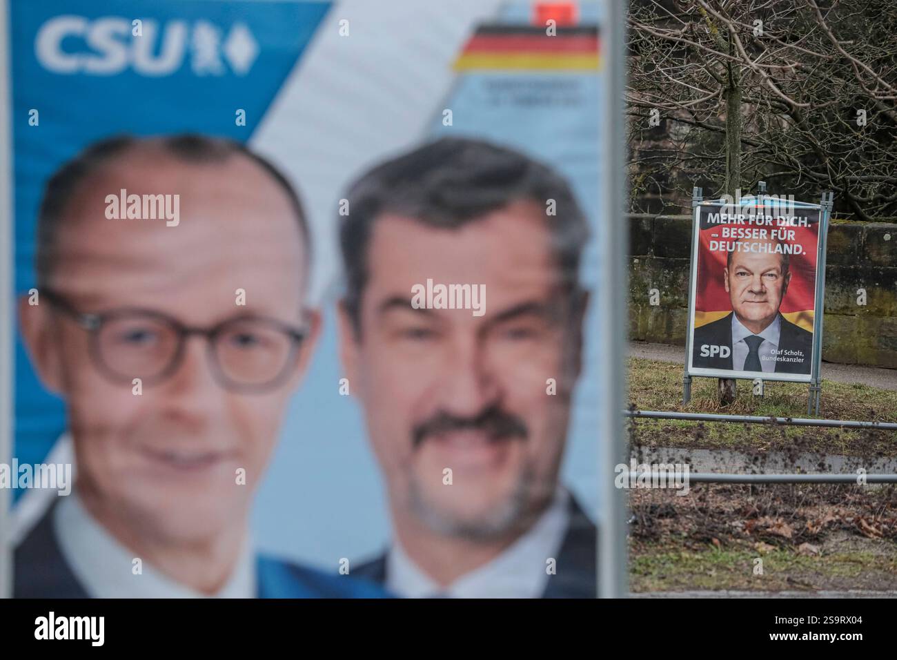 27.01.2025, Wahlplakate, Nürnberg: Wahlplakate zur Bundestagswahl 2025 ...